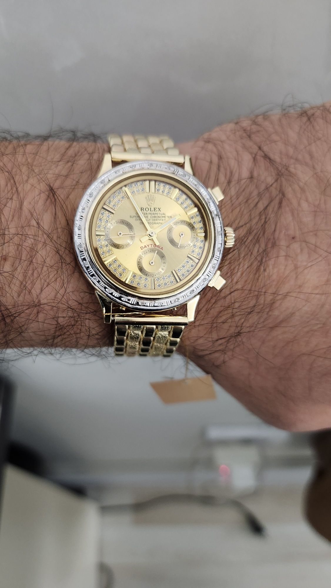 Золотые часы Rolex