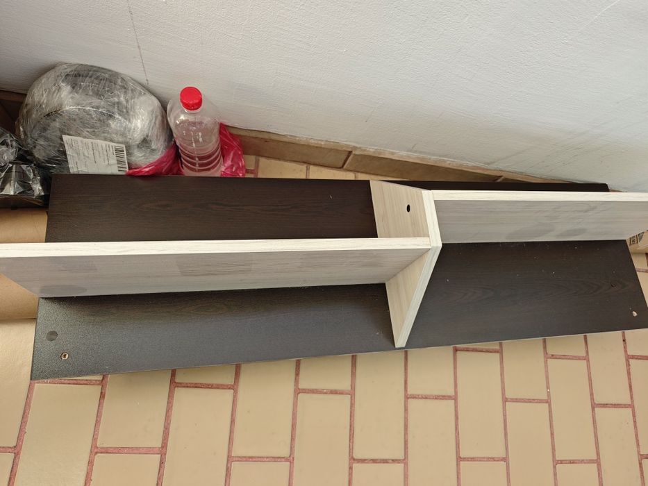 Рафт за закрепване на стена