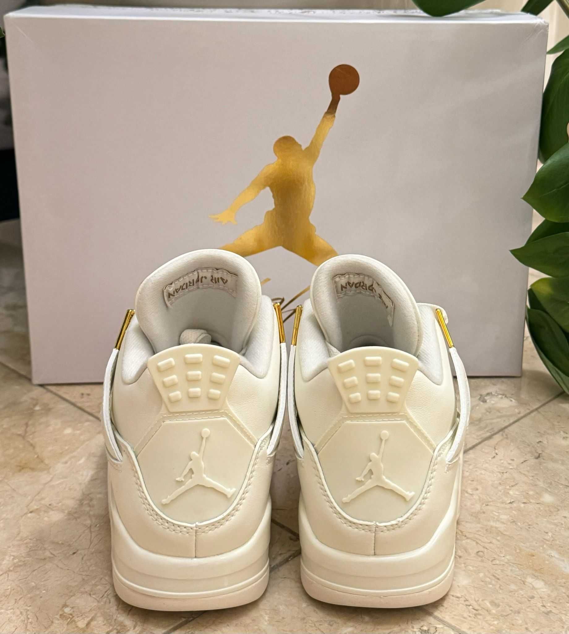 Jordan 4 Metallic Gold Marimi 36-47.5 in stoc acum