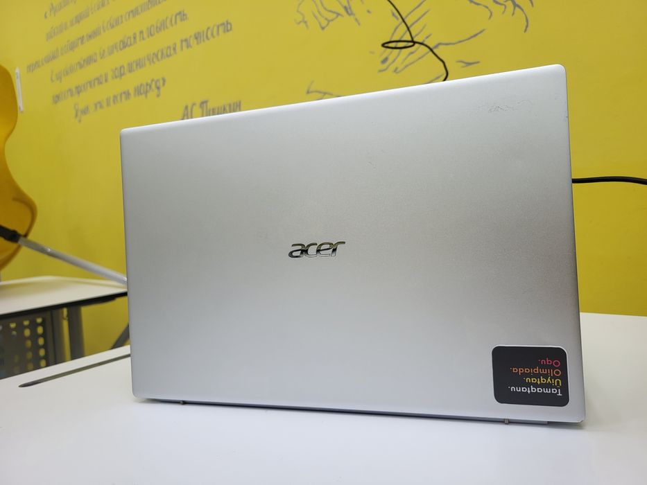 Продам ноутбук Acer swift 1