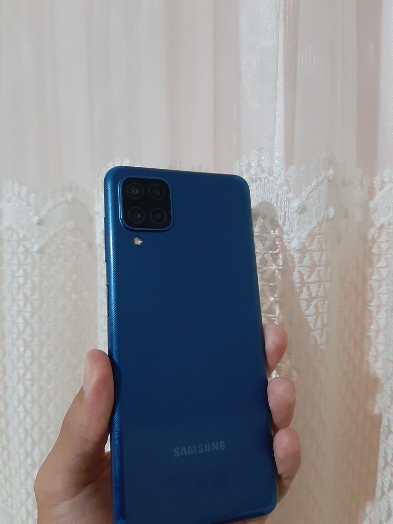 SAMSUNG A12  32/4 gb