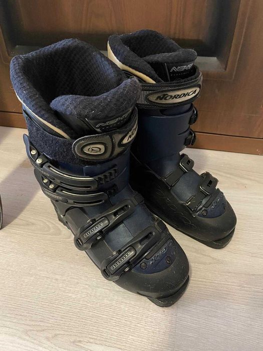 Skiuri Blizzard 160, Atomic 170 și clăpari gratis Nordica 39/40