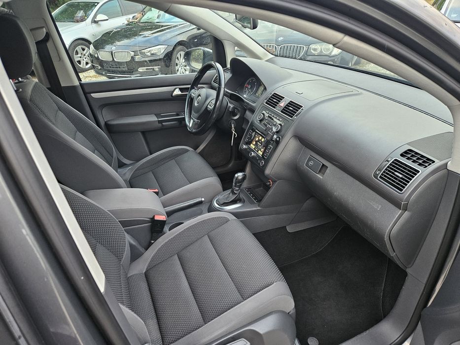 Vw Touran Highline 2012 ~2.0d 140 Cp /7 Locuri/Klima/Senz park/Nav/DSG
