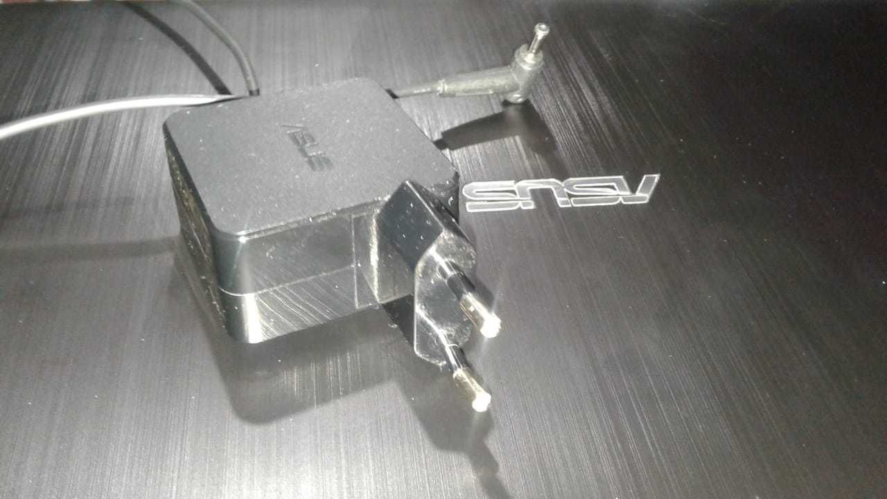 ASUS оригинал зарядка зарядное устройство 19В 3,42А