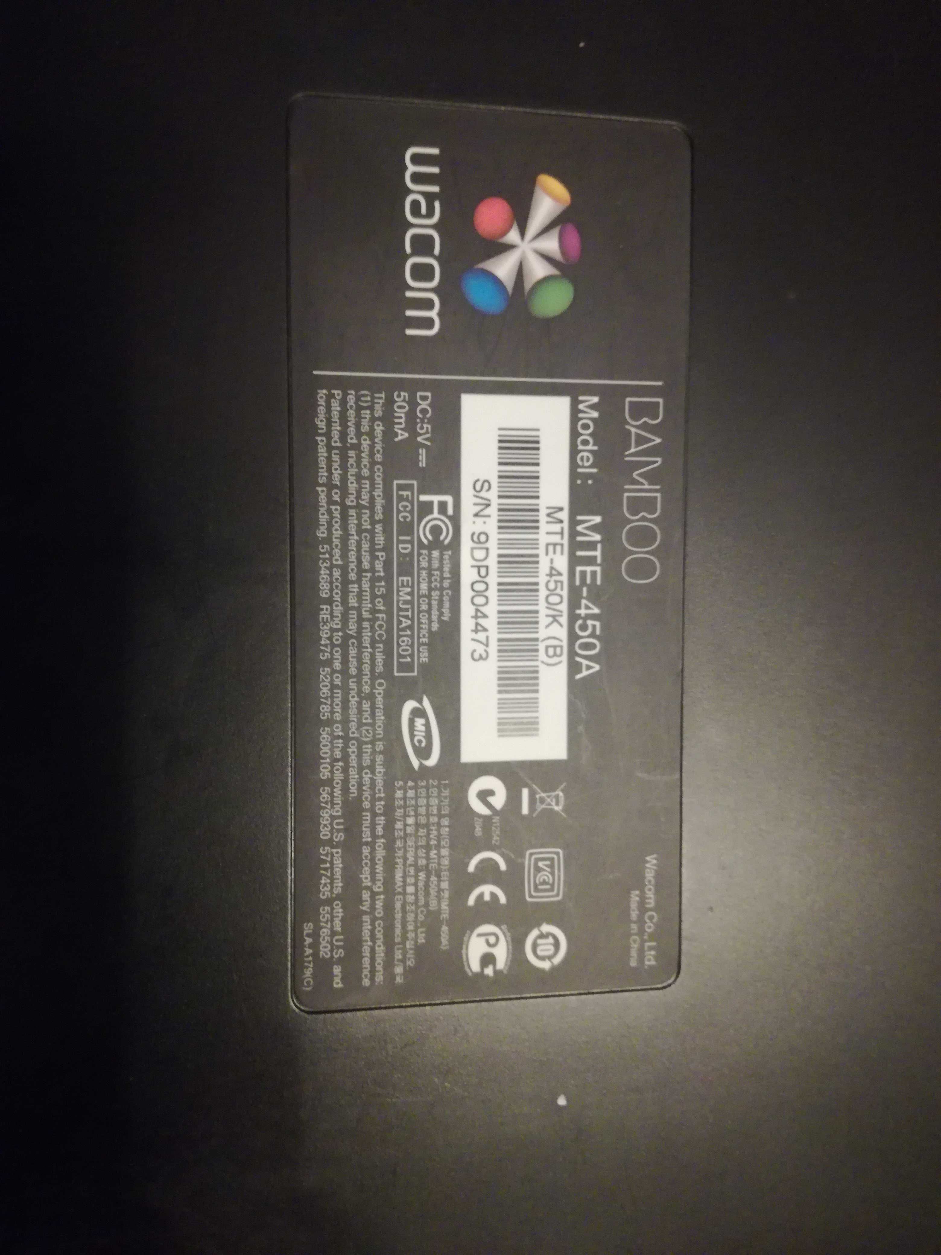 Продавам графичен таблет Wacom MTE-450A