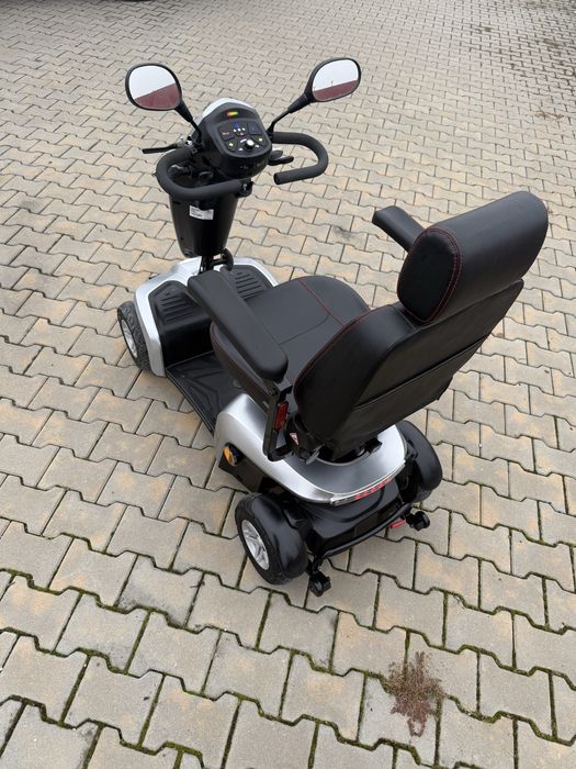 SCUTER ELECTRIC HANDICAP+Persoane Invarsta KYMCO aproape nou led