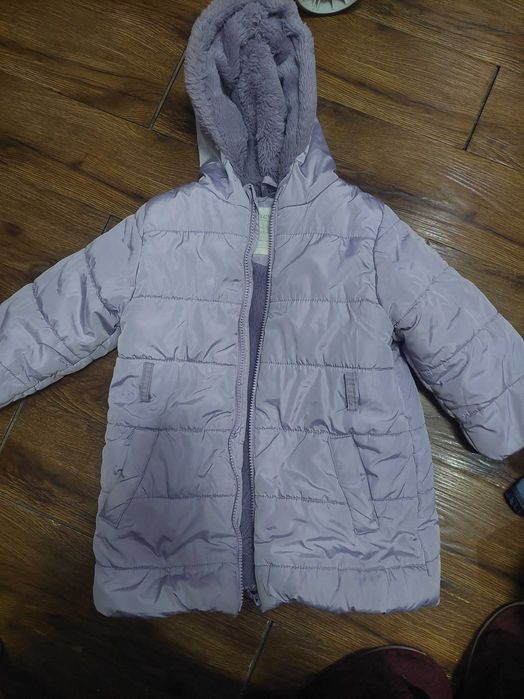 Детская куртка  на возраст 3-4 года