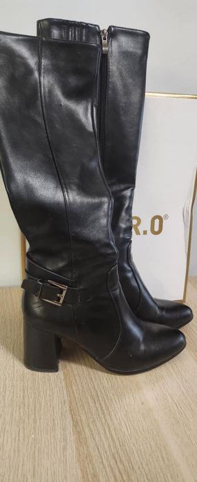 Ботуши еко кожа номер 36