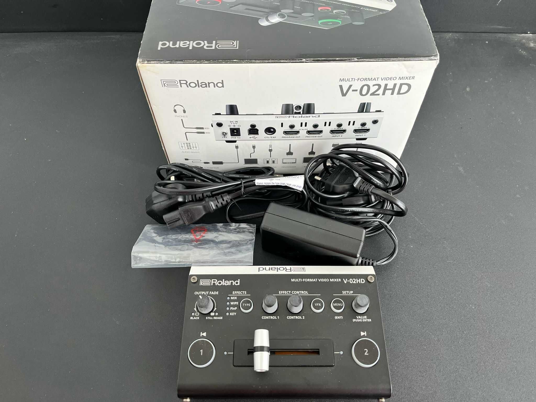 Vand mixer video Roland V-02HD