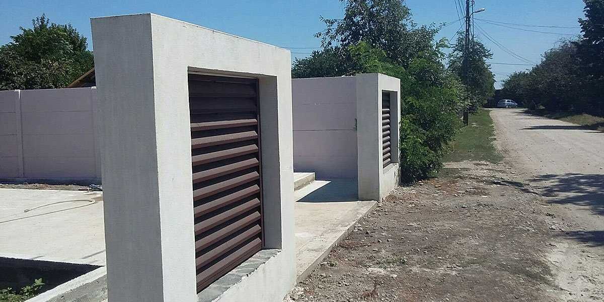 Construim garduri din panou jaluzele, sipca metalica, BCA tabla plasa