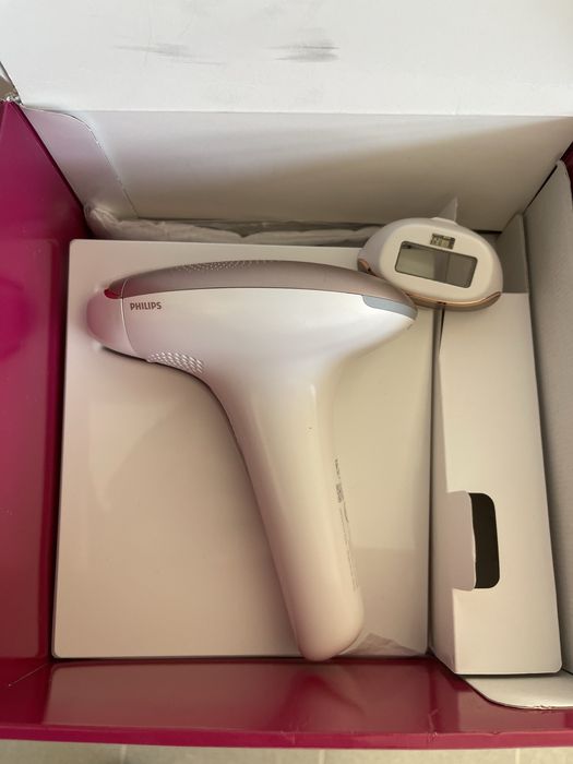 Dispozitiv Epilare cu Trimmer Philips Lumea IPL 7000 Series