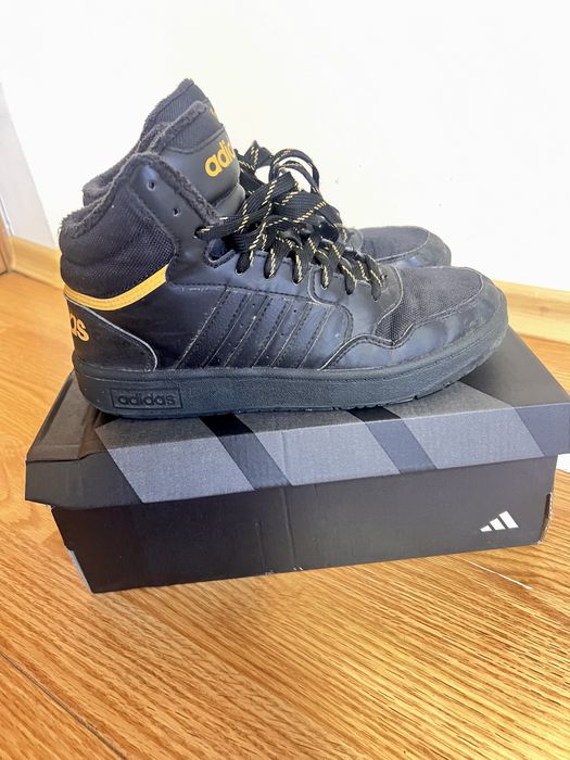 Зимни маратонки Adidas