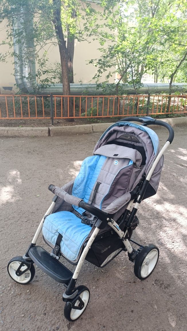 Продам детскую коляску
