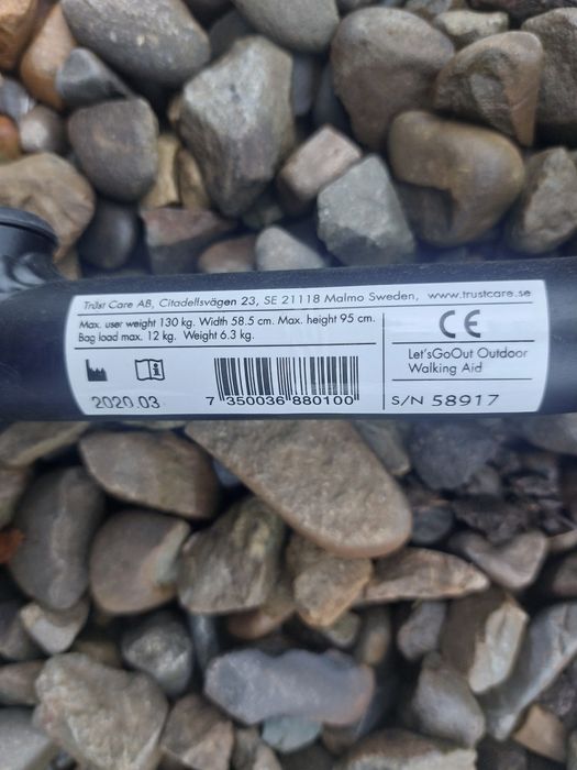 Cadru de mers pliabil