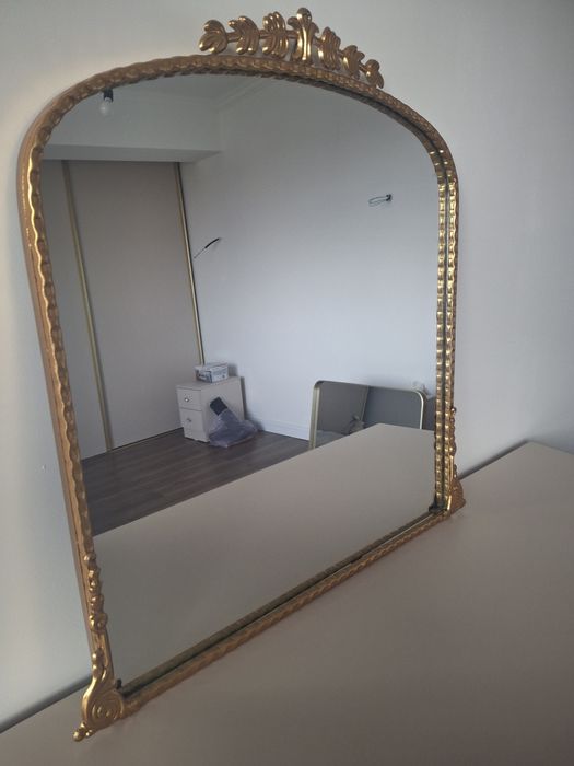 Oglinda clasic- modernă