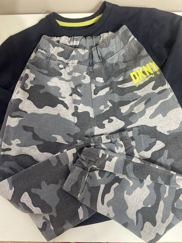 Детски екип DKNY