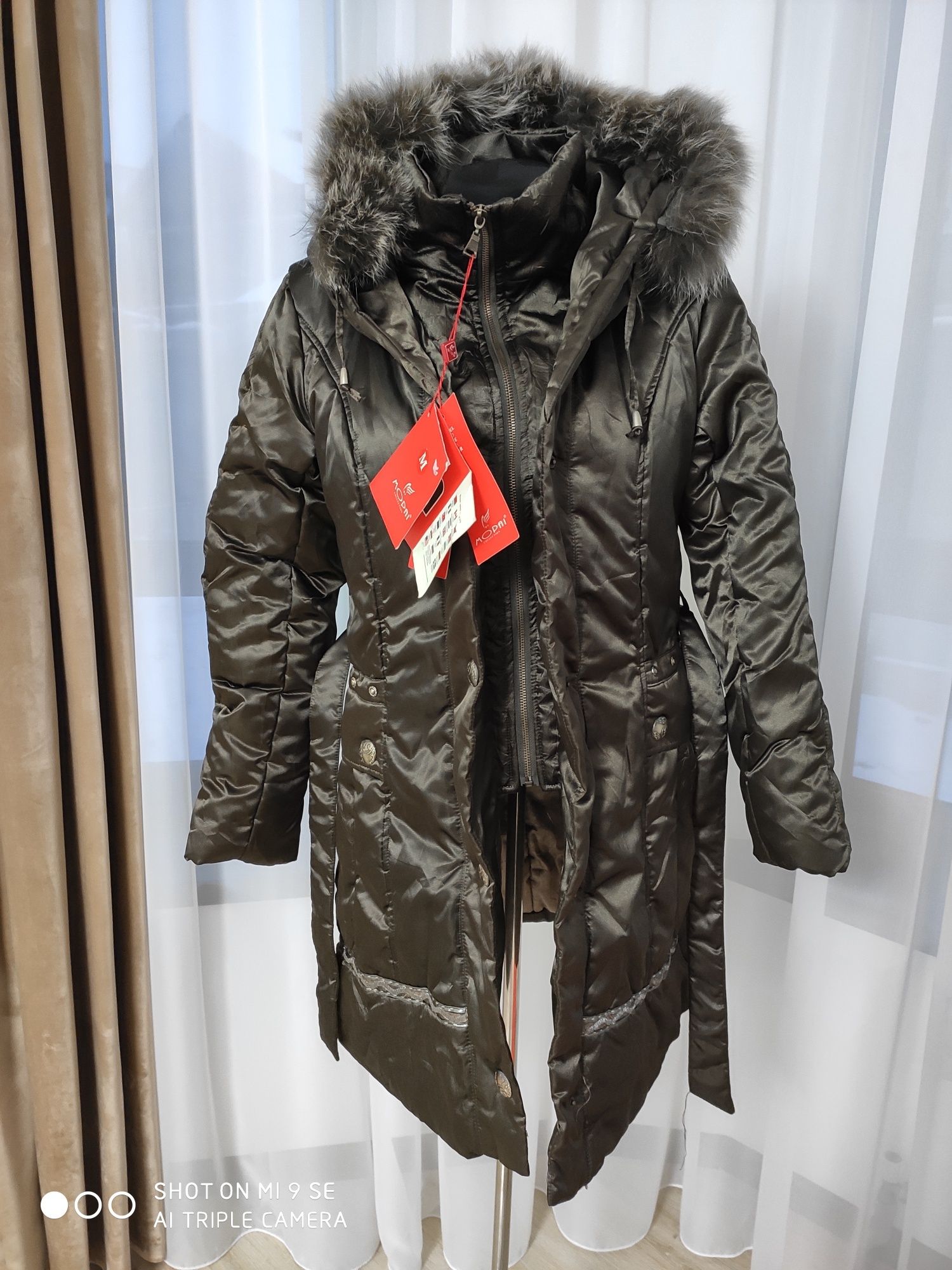 НОВАЯ зимняя куртка 40-42 рр