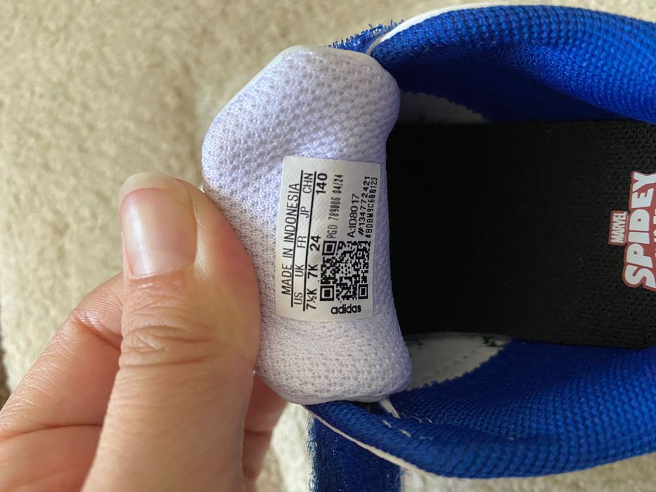 Adidasi Marvel Spiderman băieței mărimea 24