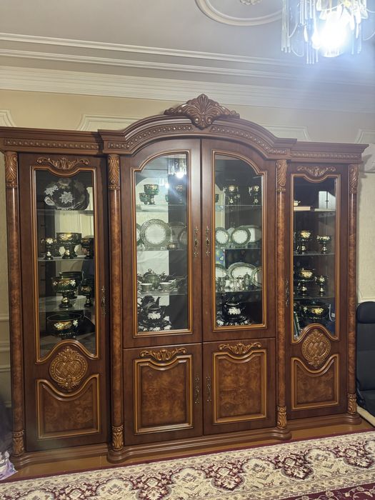 mebel Stenka zal uchun mebel holati yangidek