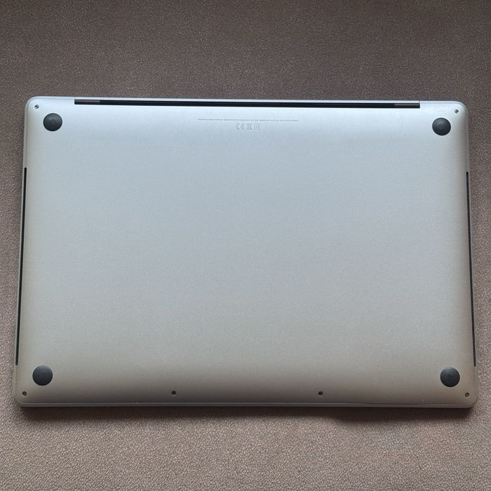 лаптоп Apple Macbook Pro 16 2019 16GB RAM 512GB SSD