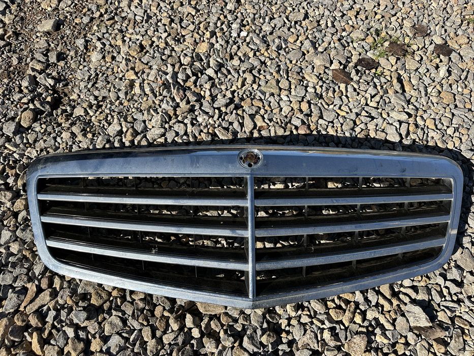 Декоративна решетка за Mercedes E-class w212