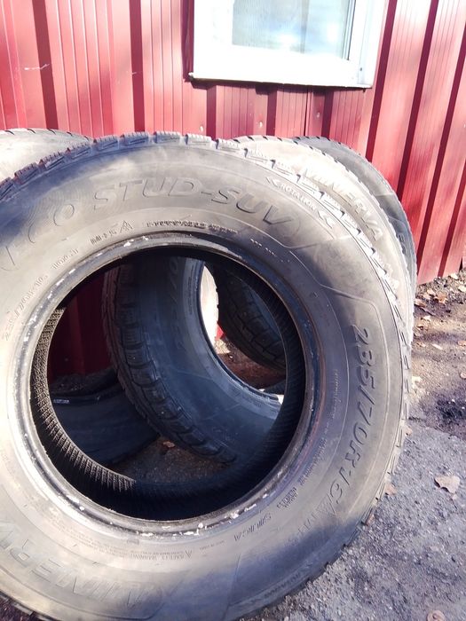 Продам колеса зимние все 4 за 10000тенге срочно