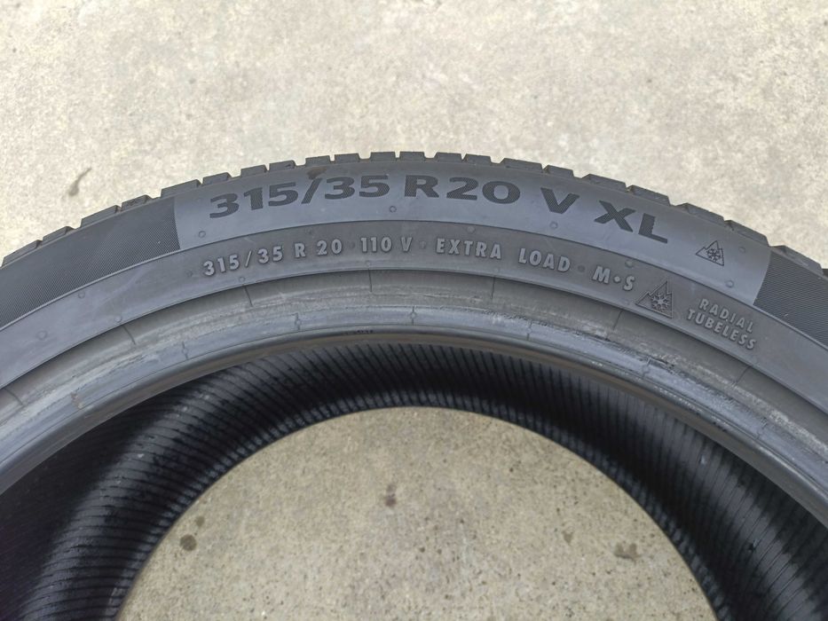 Doua anvelope iarna 315 35 20 continental wintercontact TS 860S 6,5 mm