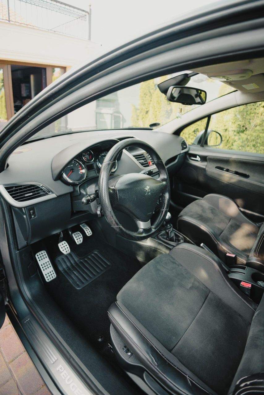 Peugeot 207 RC  215 HP
