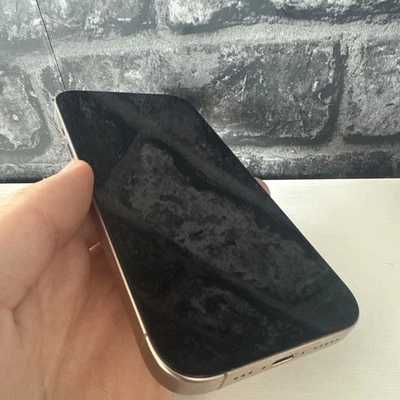 Iphone 16 pro с гаранция