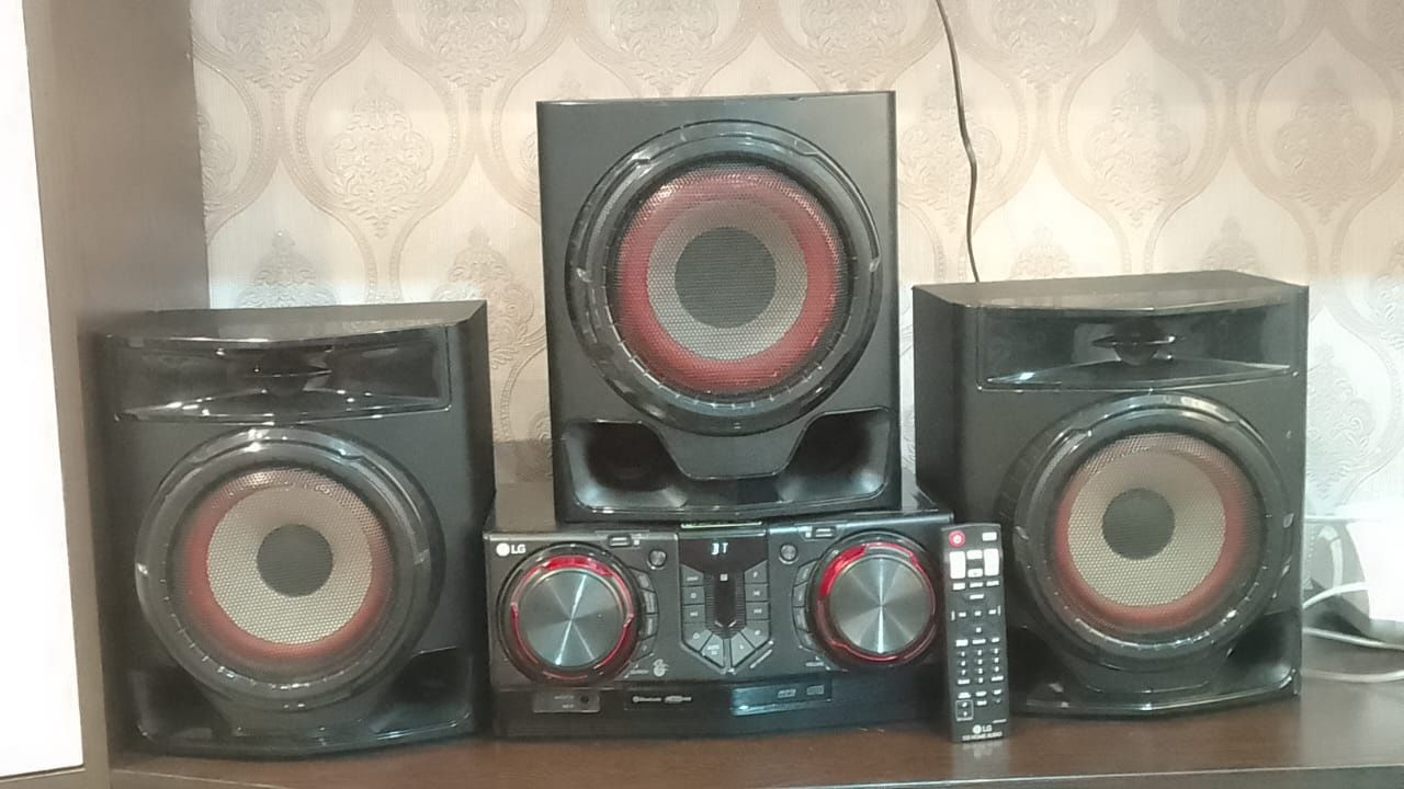 Продам музыкальный центр