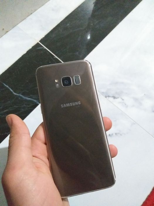 Samsung s8 telefoni sotiladi