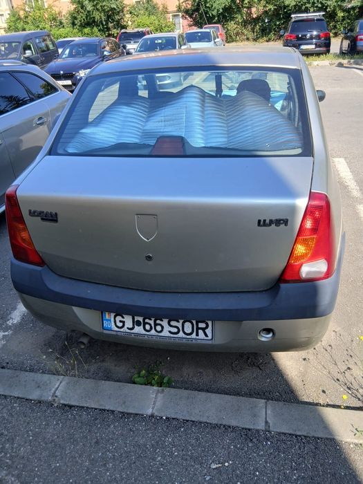 Vând Dacia Logan Laureat