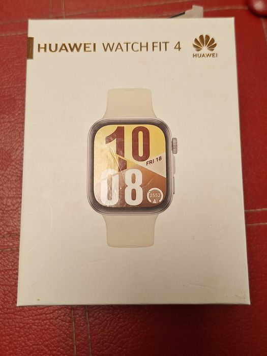 Smart Часовник Huawei Fit 4