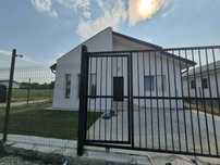 Vila individuala cu 4 camere, mobilata complet nou,curte 400 mp