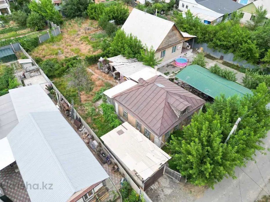 Дом с участком 9 соток, г. Талдыкорган ул.Сапиева 72