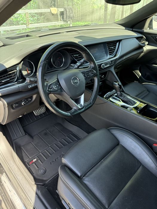 Opel insignia grand sport