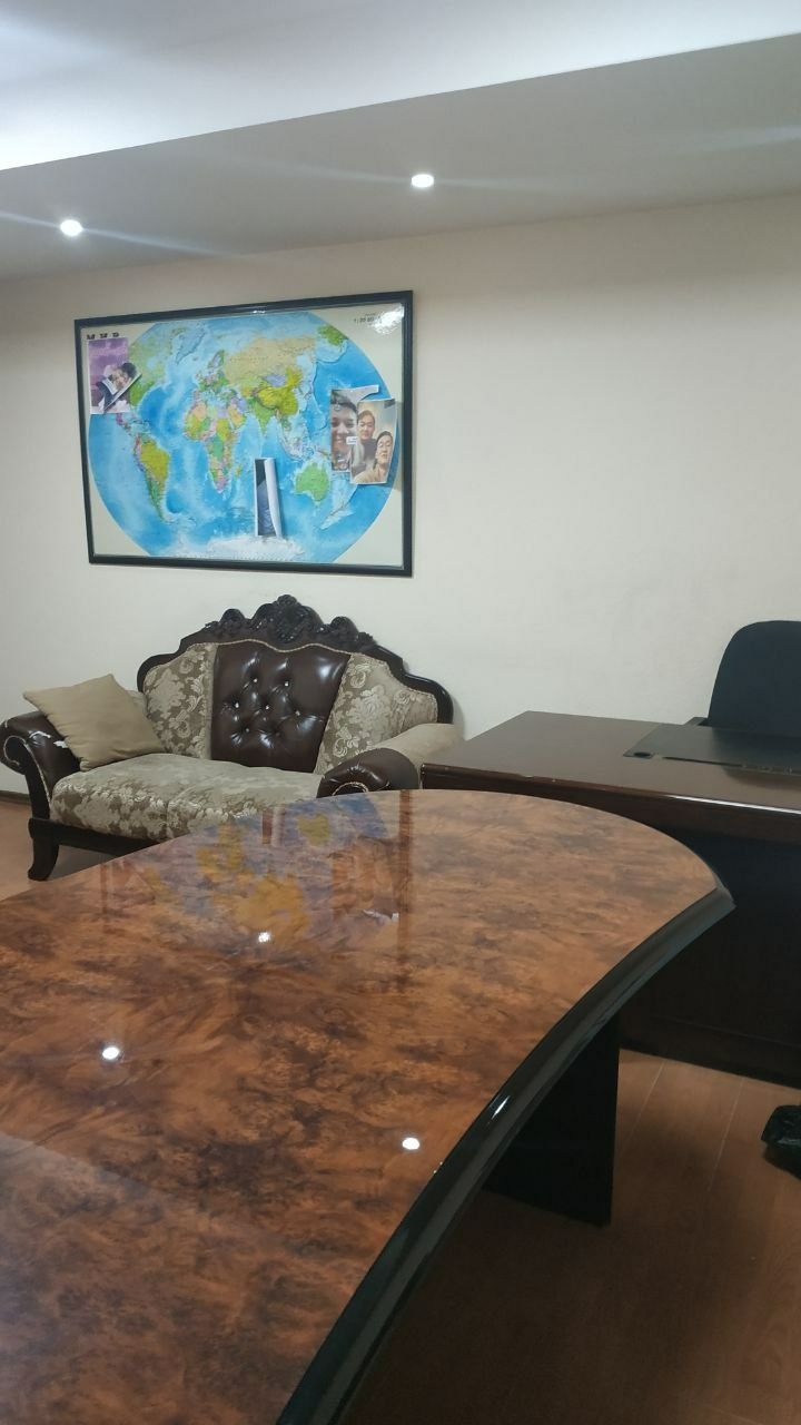Офис в Бизнес Центре 25 кв.м. с мебелью Садык Азимова ГУВД Эфенди