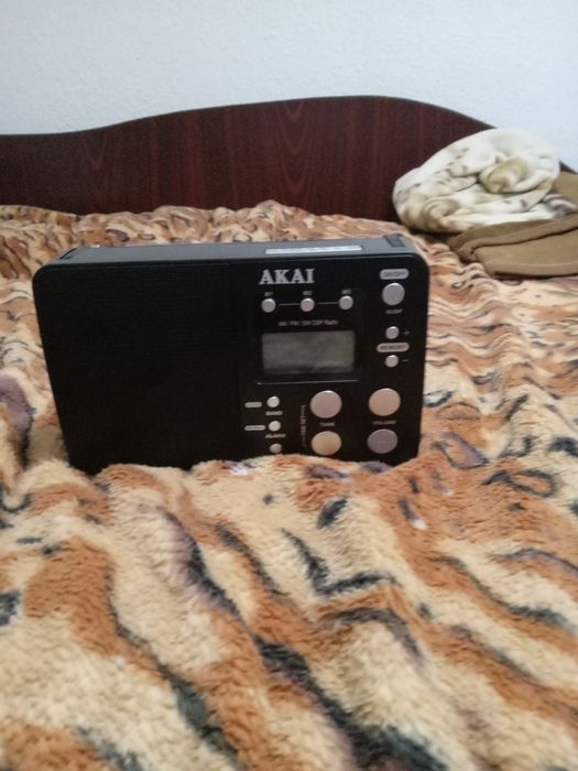 Radio vortex cu auxiliar