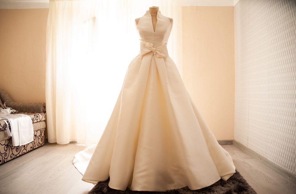 Rochie mireasa mătase mikado