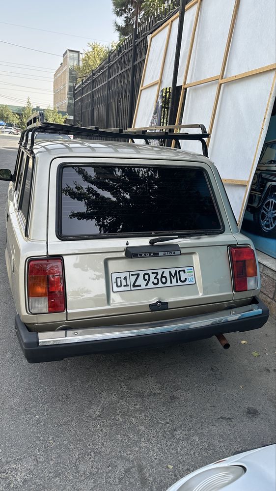 Sotiladi Lada Vaz  2104 holati ideal yengi moshina 2012yil