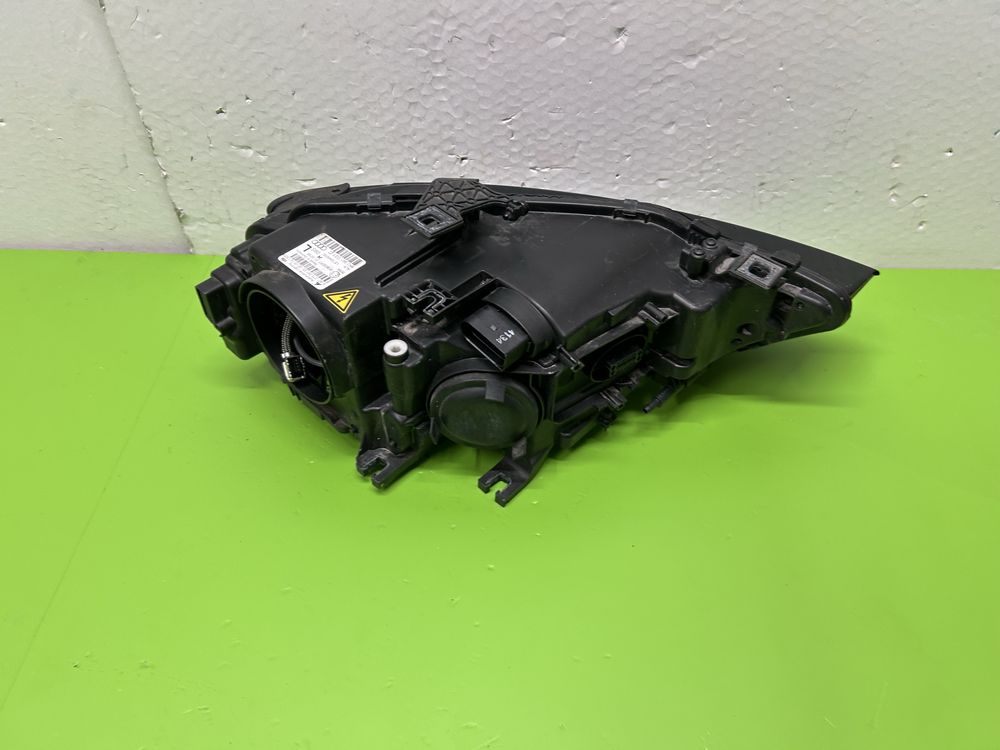 Far Audi A4 B8 8k0 facelift bi xenon adaptiv 2012-2015 stanga