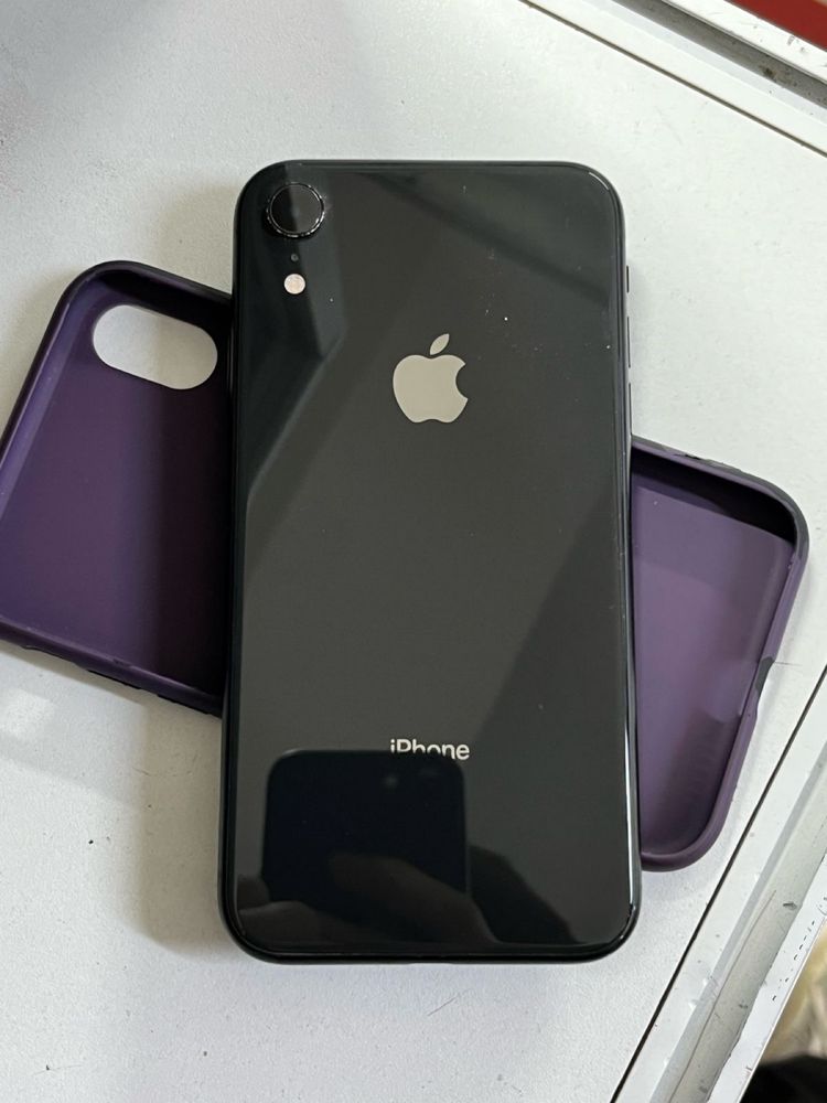iPhone XR черный