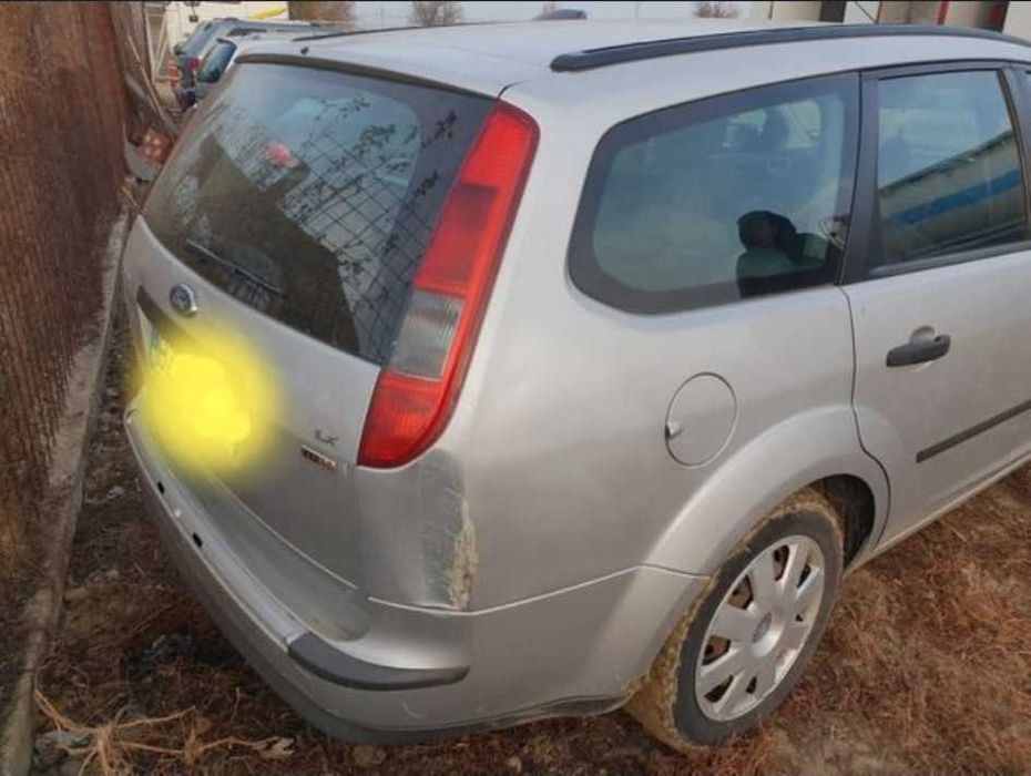 Capota/Usi/Trager/Dezmembrez/Motor/Fuzeta/Tapiterie/Bara Ford Focus