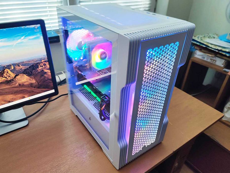 Геймърски компютър, Ryzen 3500x, Gtx 1070Ti, 32gb Ram, 960Gb SSD, 700W