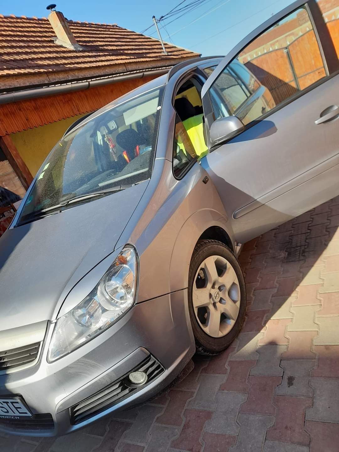 Masina de familie ., Opel Zafira