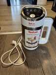 Tefal Easy Soup уред с 4 програми на готвене