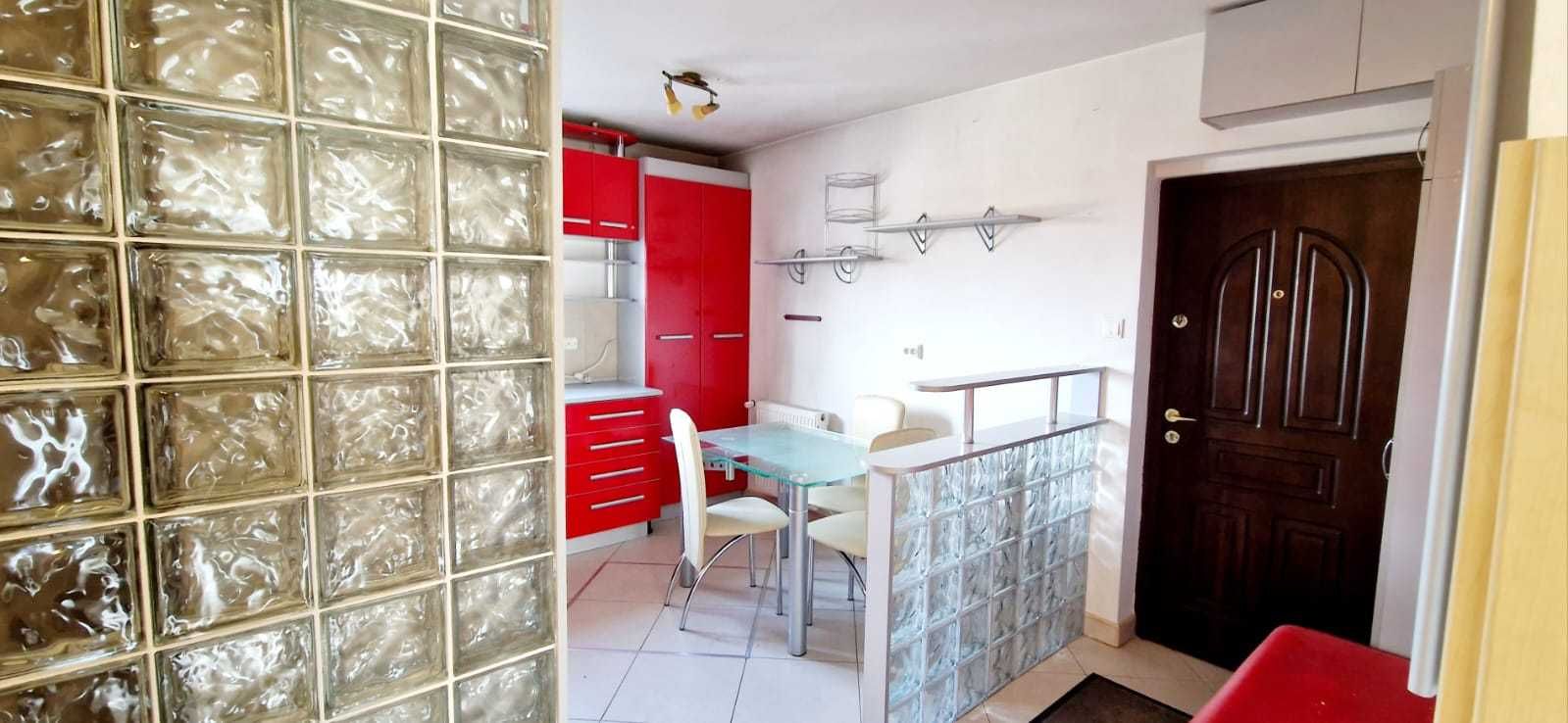 Apartament 3 camere, Central, Spital Pediatrie, 700