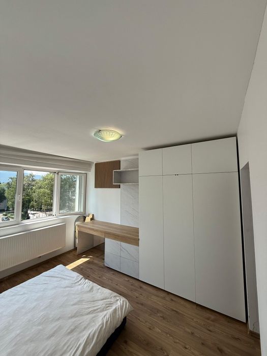 Cristian Kaufland  1 camera 43000 euro