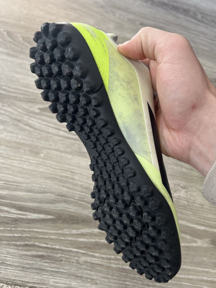 Футболни обувки стоножки Adidas