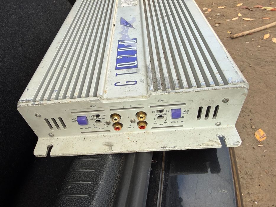 Vând subwoofer plus stație JBL